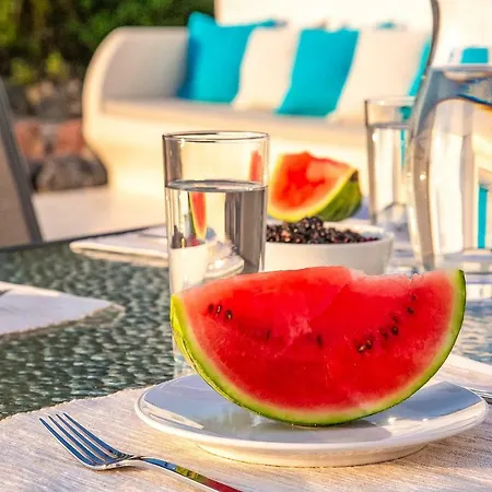 Mulberry Oia