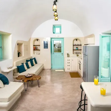 Mulberry Oia (Santorini)